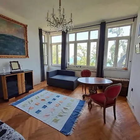 Lipovizza Apartment *